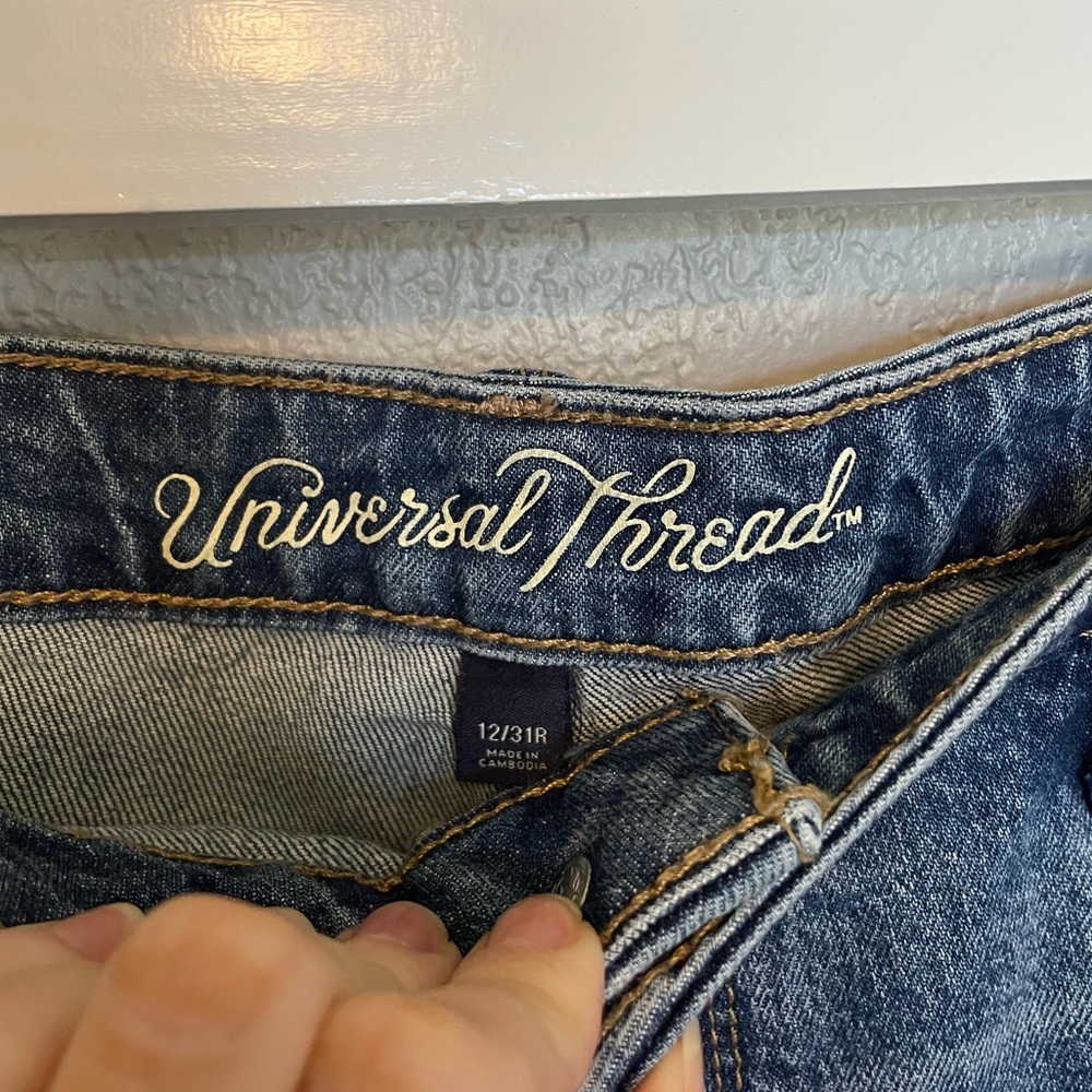 Universal Thread Denim Shorts - Picture 3 of 3